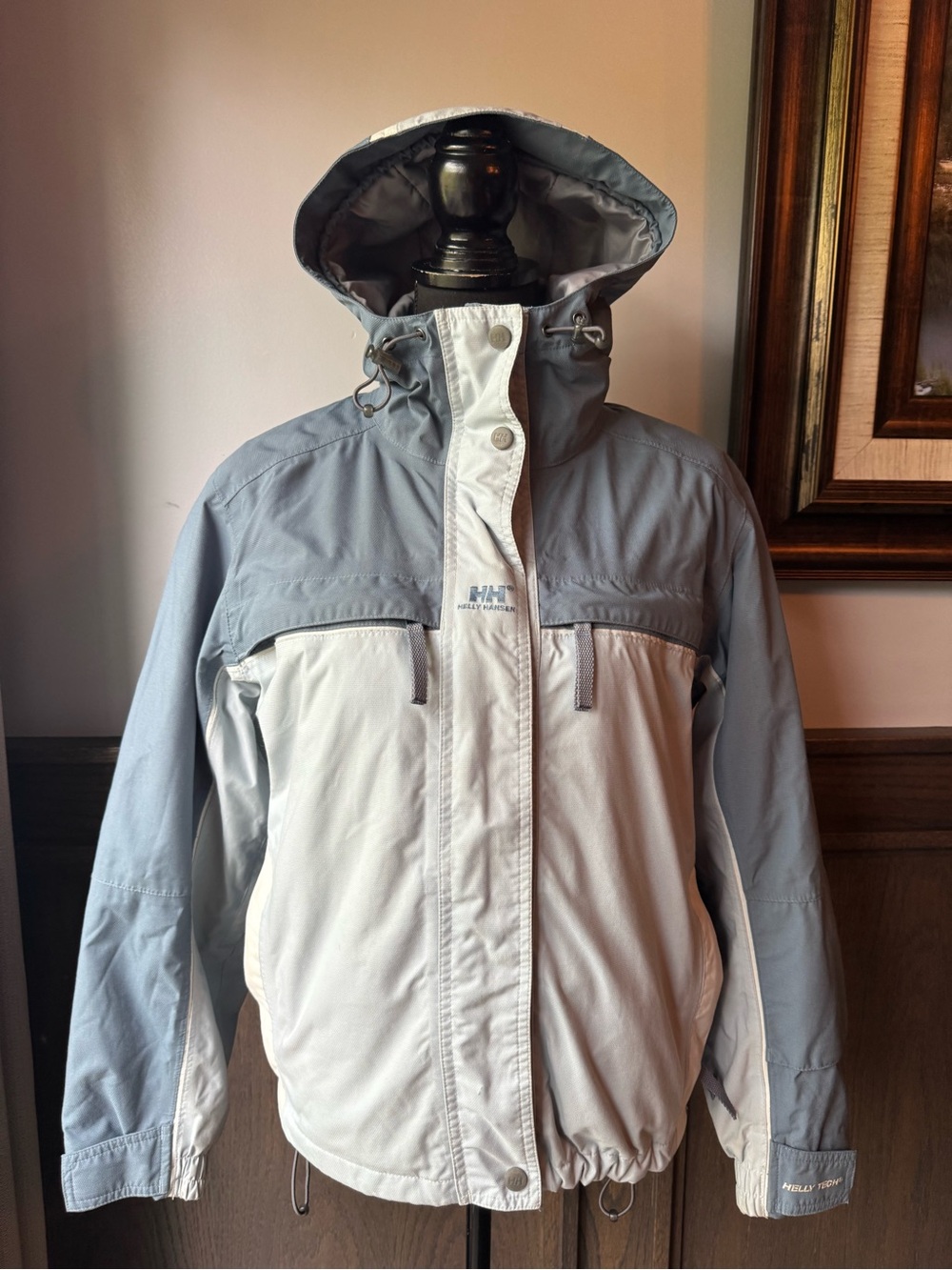 Helly Hansen women’s Y2K vintage colorblock Light Gray and Slate Jacket medium